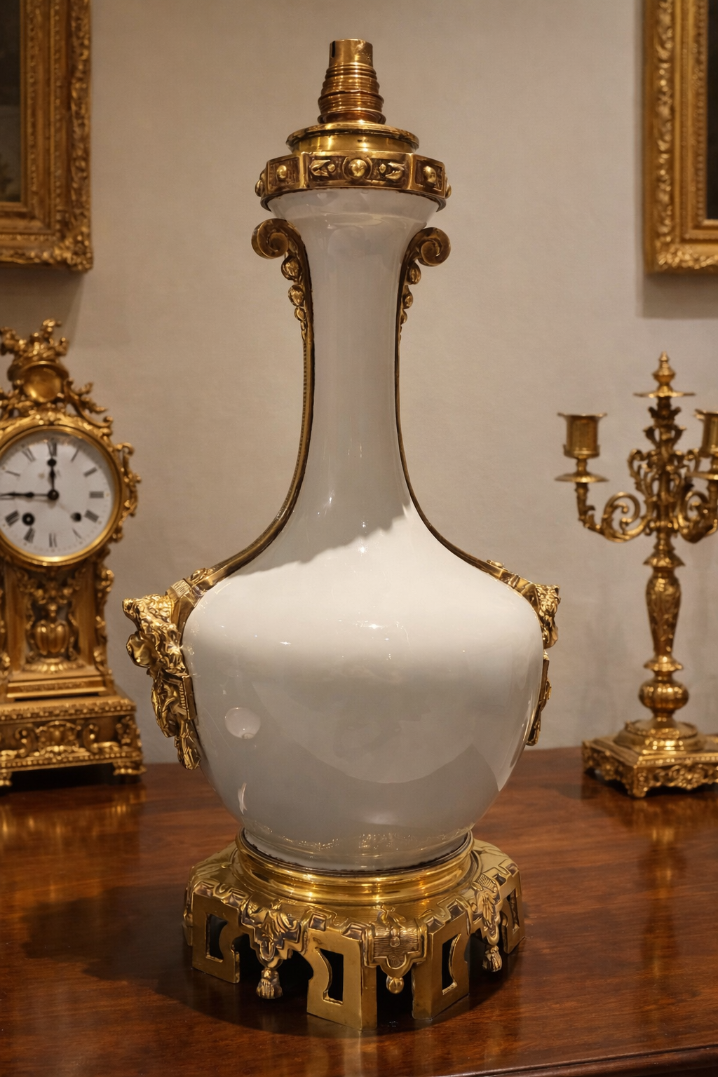Vase céladon à monture en bronze doré — époque Napoléon III, XIXᵉ siècle